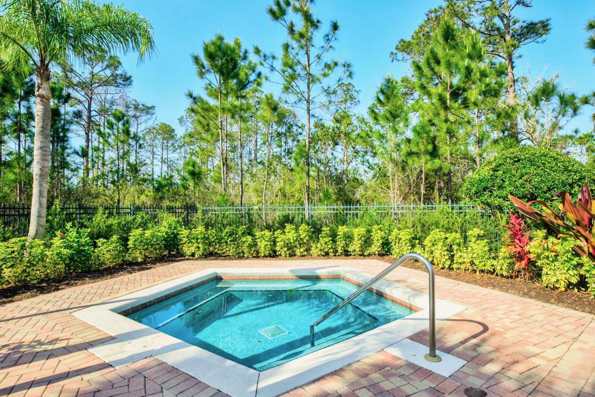 2br With Hot Tub And Pool, Near Disney! Casa de férias Orlando