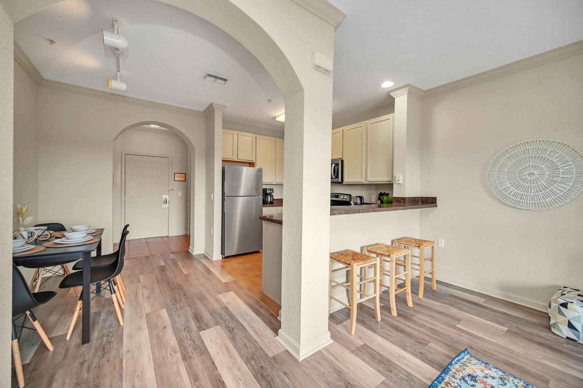 Casa de férias 2br With Hot Tub And Pool, Near Disney! Orlando