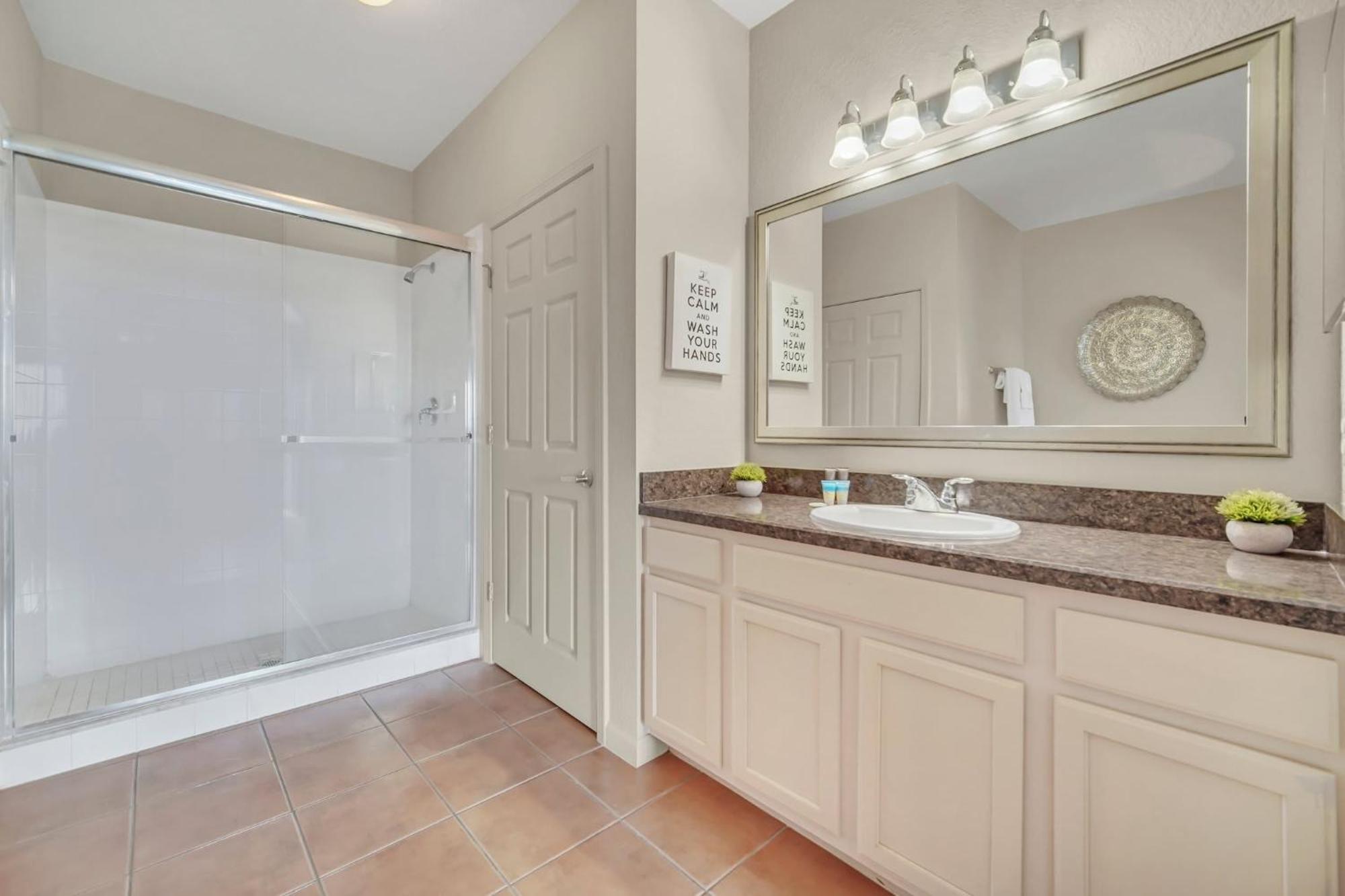2br With Hot Tub And Pool, Near Disney! Orlando
