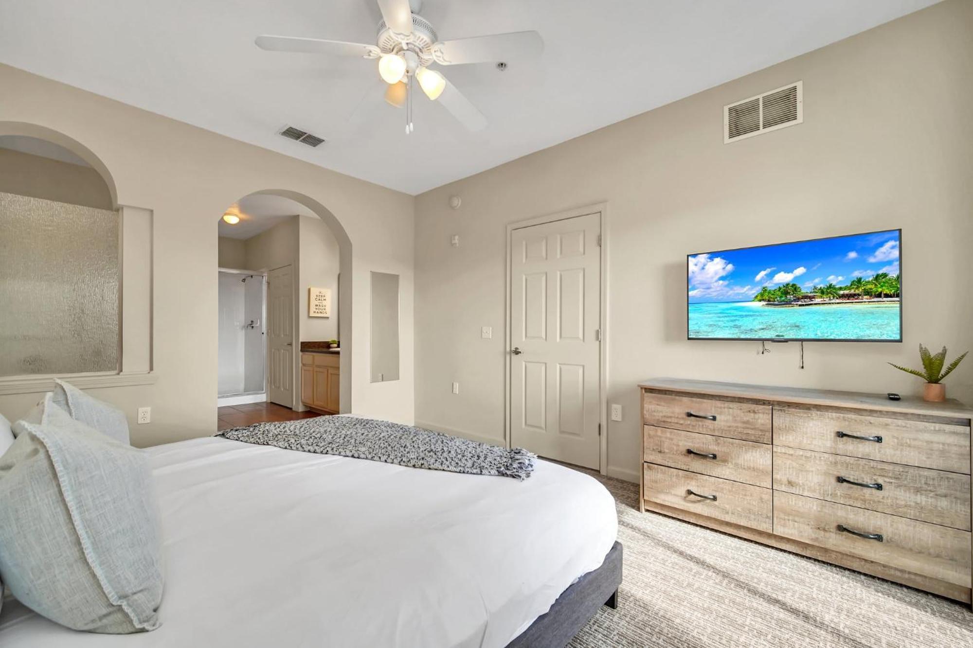 Casa de férias 2br With Hot Tub And Pool, Near Disney! Orlando